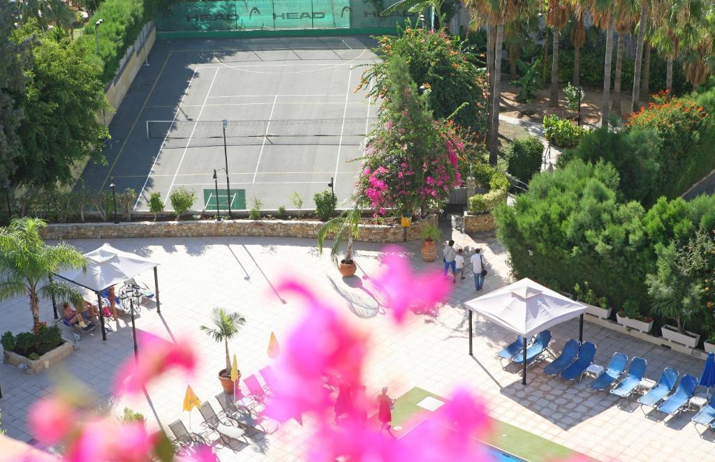 Navarria Blue Hotel Limasol Dış mekan fotoğraf