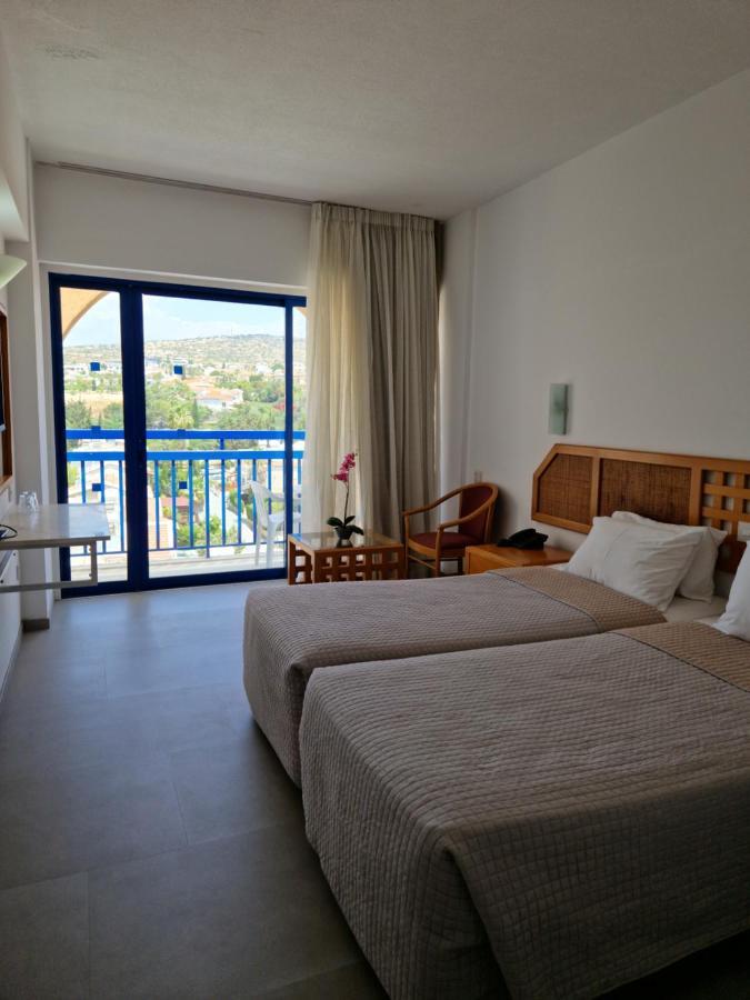 Navarria Blue Hotel Limasol Dış mekan fotoğraf