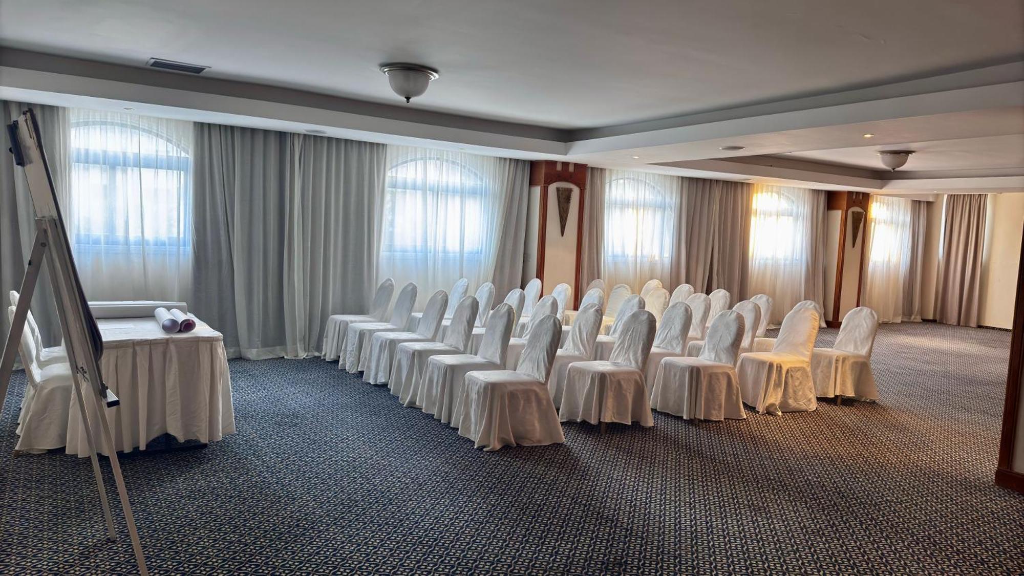 Navarria Blue Hotel Limasol Dış mekan fotoğraf
