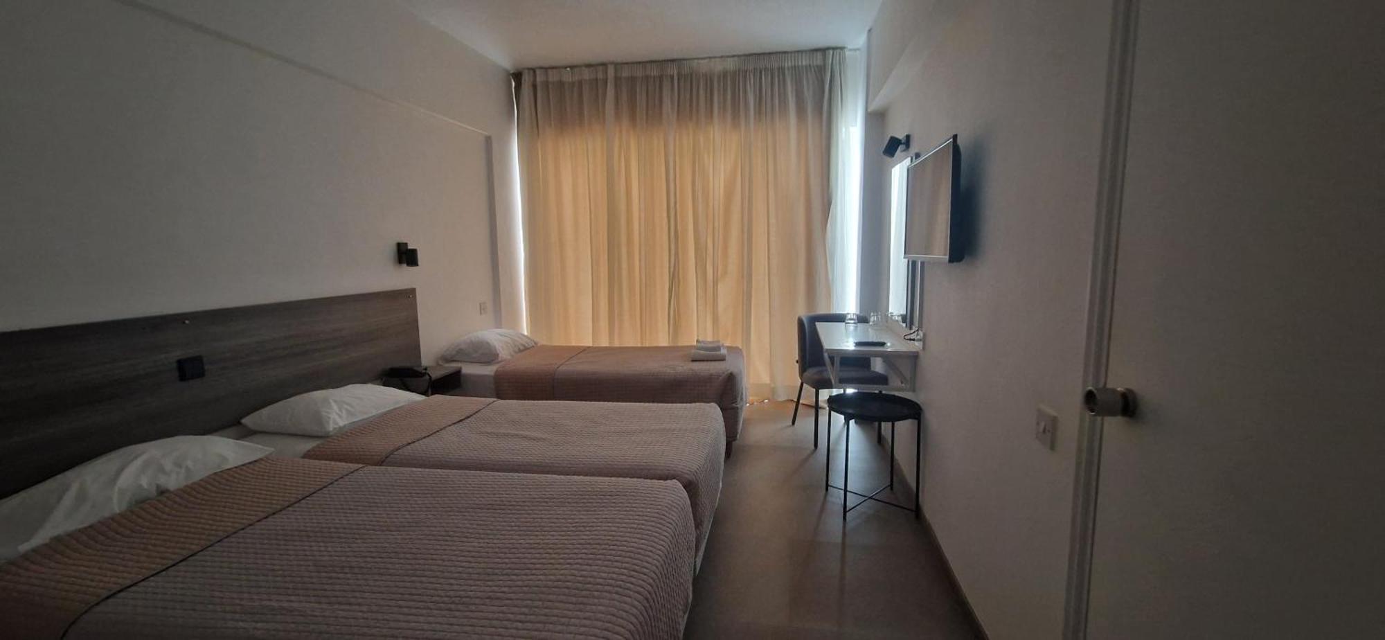 Navarria Blue Hotel Limasol Dış mekan fotoğraf