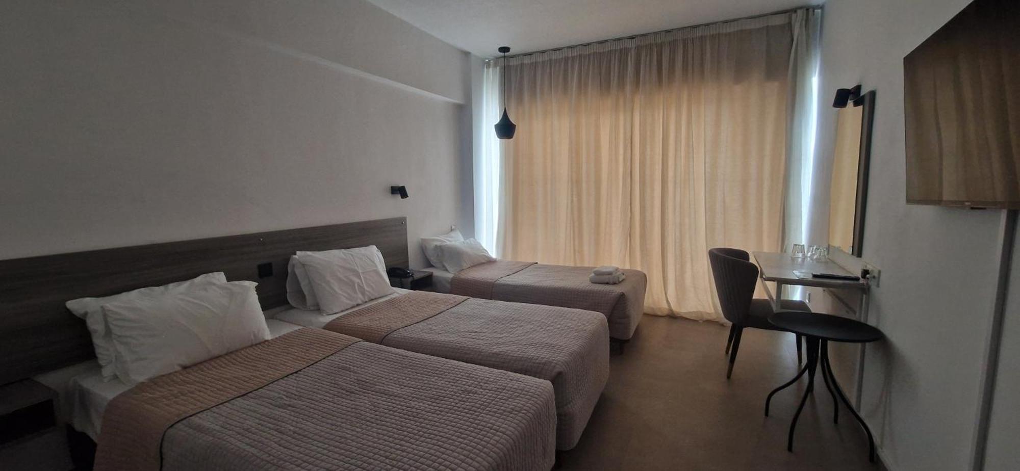 Navarria Blue Hotel Limasol Dış mekan fotoğraf